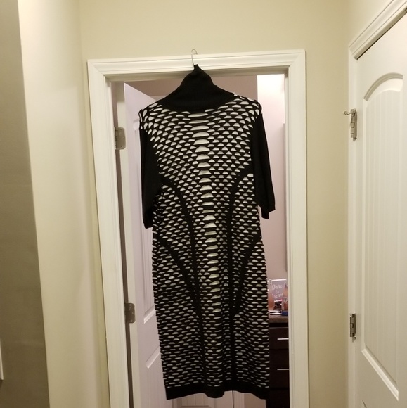 NEW Ashley Stewart Black and White Sweater Dress - Picture 2 of 2